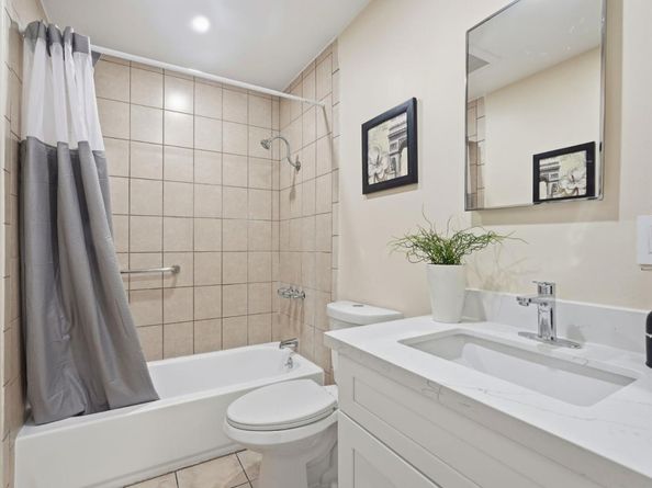 1540 E Saint James Street, San Jose CA 95116