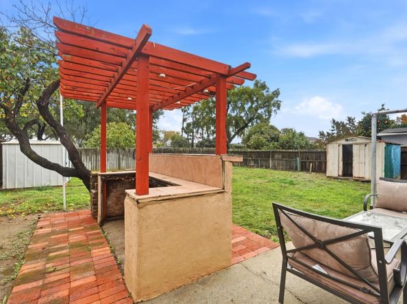 1540 E Saint James Street, San Jose CA 95116