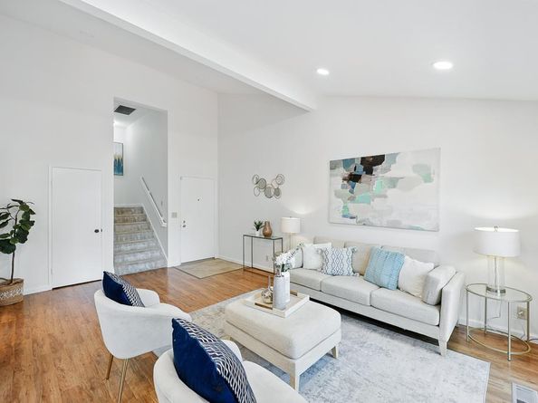 20245 Northglen Square, Cupertino CA 95014