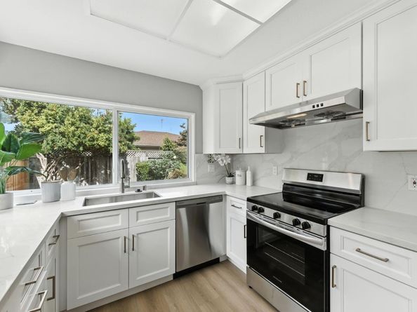 387 Menhaden Court, Foster City CA 94404