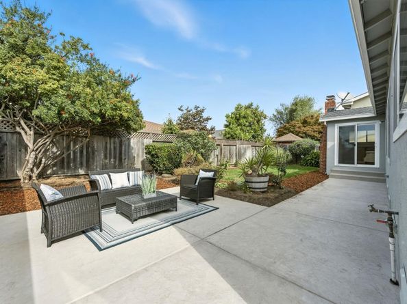 387 Menhaden Court, Foster City CA 94404