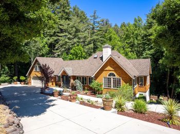 220 Miracle Lane