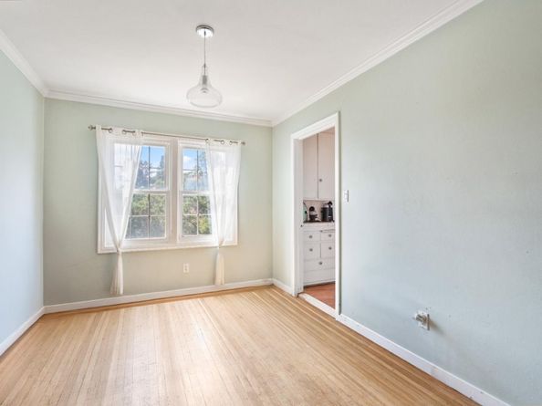 9401 Castlewood Street, Oakland CA 94605