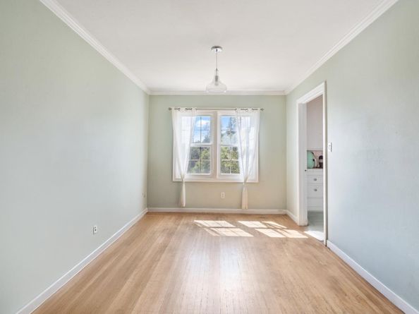 9401 Castlewood Street, Oakland CA 94605