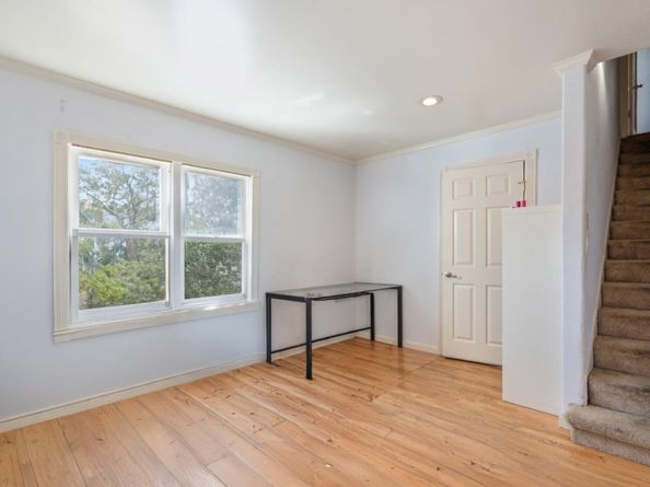 9401 Castlewood Street, Oakland CA 94605