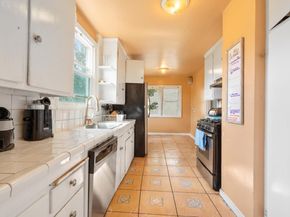 9401 Castlewood Street, Oakland CA 94605