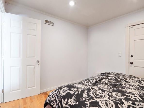 9401 Castlewood Street, Oakland CA 94605
