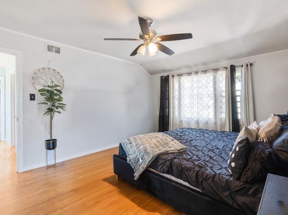 9401 Castlewood Street, Oakland CA 94605