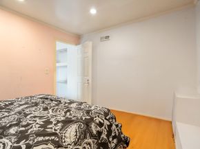 9401 Castlewood Street, Oakland CA 94605