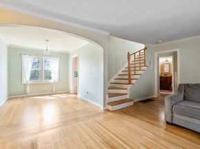 9401 Castlewood Street, Oakland CA 94605