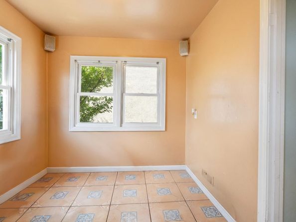 9401 Castlewood Street, Oakland CA 94605
