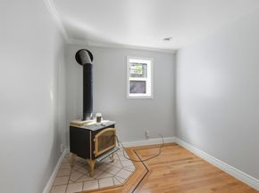 Chestnut, Alameda CA 94501