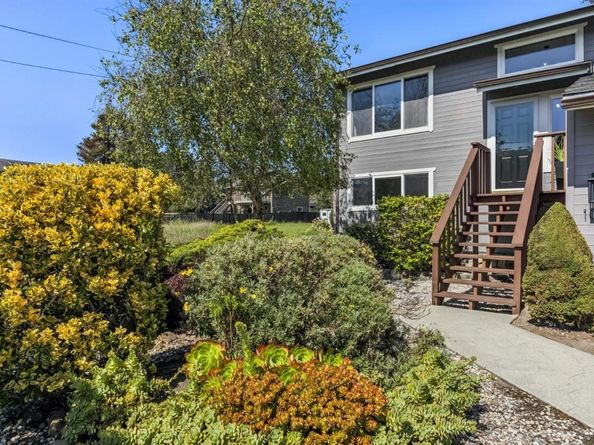 1077 Pearl Avenue, Moss Beach CA 94038