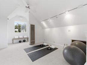 2835 Hillside Drive, Burlingame CA 94010