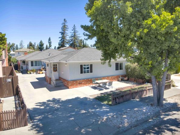 1567 Hawes Court, Redwood City CA 94061