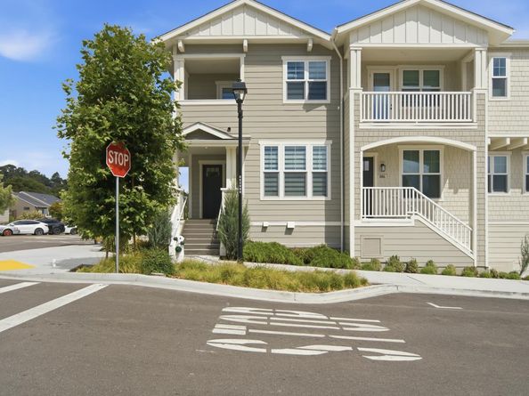 888 Broadway, Belmont CA 94002