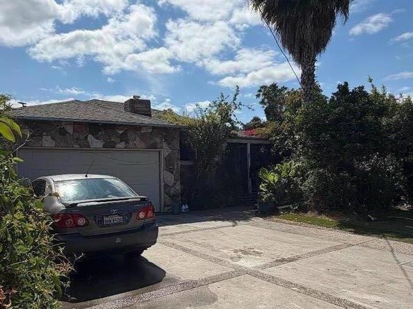 116 Abelia Way, East Palo Alto CA 94303