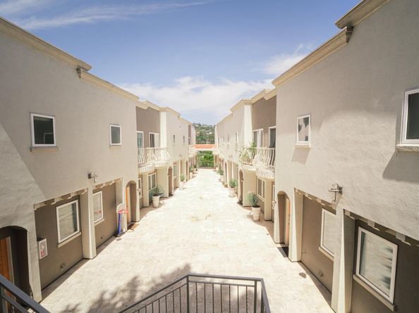 2139 Carlmont Drive, Belmont CA 94002