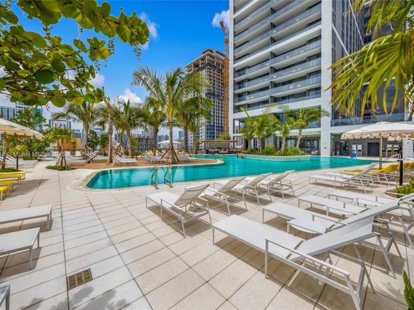 159 NE 6th St 4201, Miami FL 33132