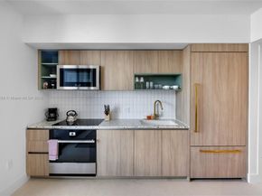 159 NE 6th St 4201, Miami FL 33132