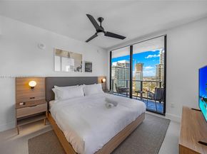 159 NE 6th St 4201, Miami FL 33132
