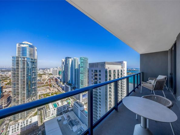 159 NE 6th St 4201, Miami FL 33132