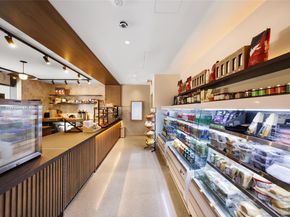 159 NE 6th St 4201, Miami FL 33132
