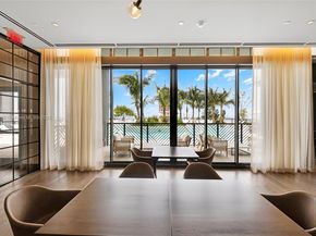 159 NE 6th St 4201, Miami FL 33132