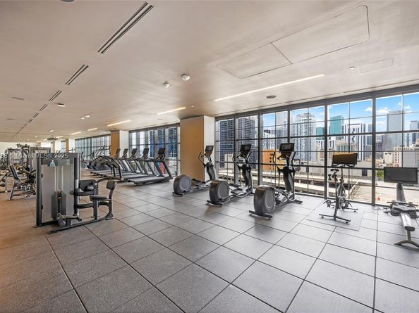 159 NE 6th St 4201, Miami FL 33132