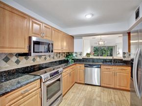 93 NE 17th Ct 93, Fort Lauderdale FL 33305
