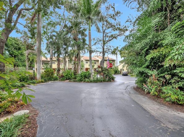 93 NE 17th Ct 93, Fort Lauderdale FL 33305