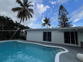 201 NE 48th St, Miami FL 33137