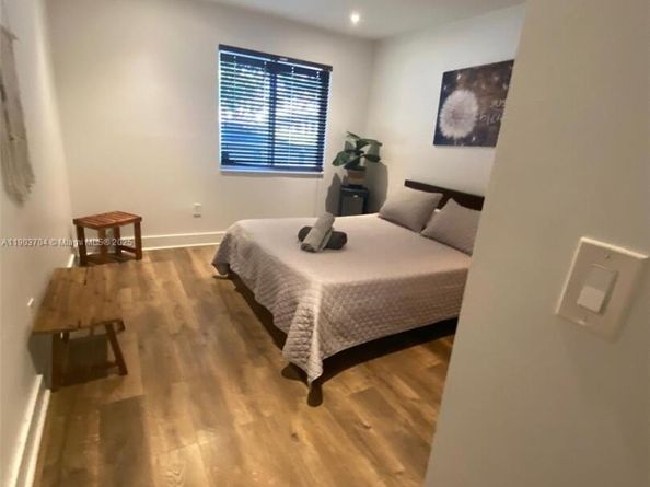 201 NE 48th St, Miami FL 33137