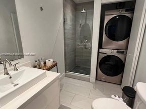 201 NE 48th St, Miami FL 33137