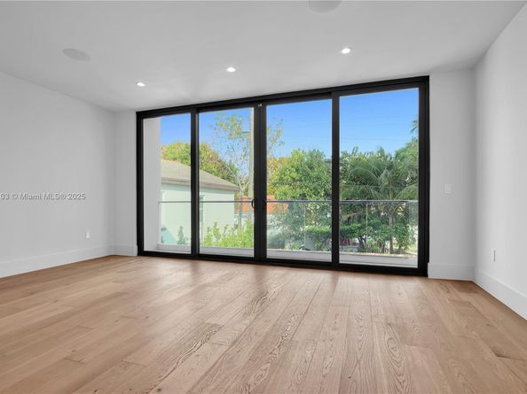 63 NW 47th Ter, Miami FL 33127