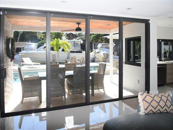 2734 SE 14th St, Pompano Beach FL 33062