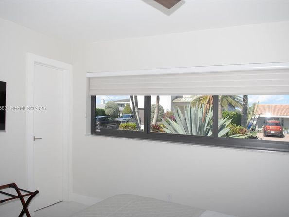 2734 SE 14th St, Pompano Beach FL 33062