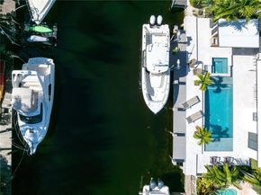 2734 SE 14th St, Pompano Beach FL 33062