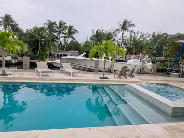 2734 SE 14th St, Pompano Beach FL 33062