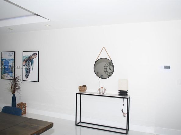 2734 SE 14th St, Pompano Beach FL 33062