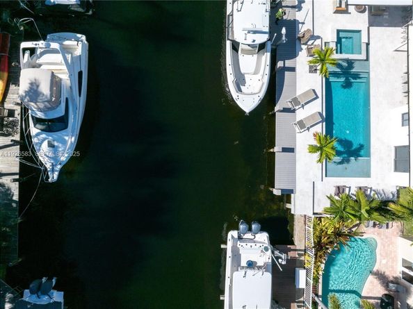 2734 SE 14th St, Pompano Beach FL 33062