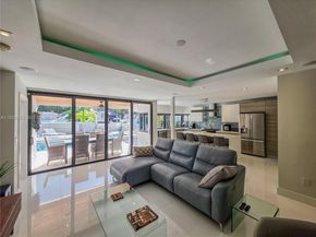 2734 SE 14th St, Pompano Beach FL 33062