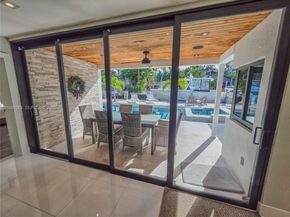 2734 SE 14th St, Pompano Beach FL 33062