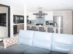 2734 SE 14th St, Pompano Beach FL 33062