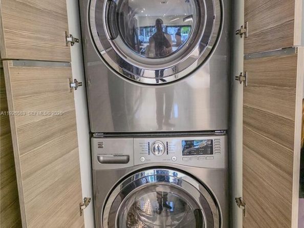 2734 SE 14th St, Pompano Beach FL 33062