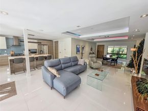 2734 SE 14th St, Pompano Beach FL 33062