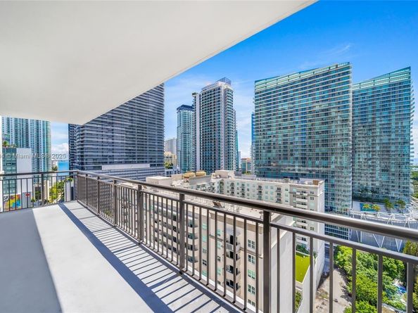 999 SW 1st Ave 1903, Miami FL 33130