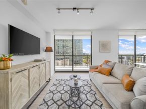 999 SW 1st Ave 1903, Miami FL 33130