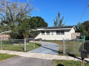 4740 SW 43rd Ave, Dania Beach FL 33314
