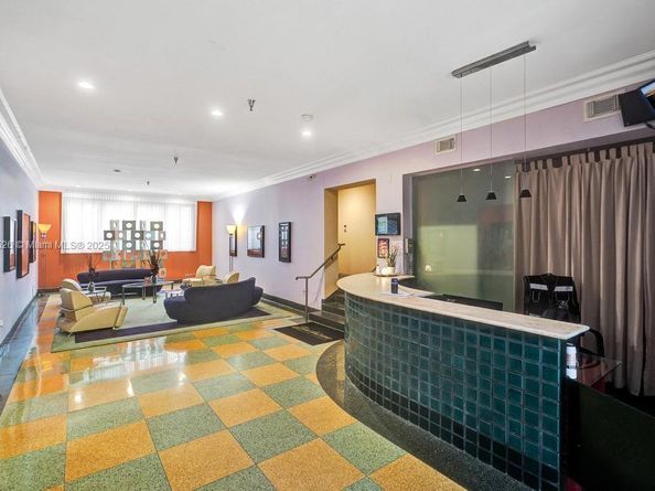 530 Ocean Dr 103, Miami Beach FL 33139